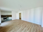 Geräumige Wohnung nahe Barbarossaplatz im Erstbezug! - Wohnen/Küche