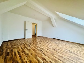 Bezugsfreie Wohlfühlwohnung in Berlin-Köpenick – großzügig geschnitten & preislich attraktiv!, 12557 Berlin, Etagenwohnung