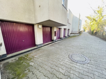 Garagenbox in super Lage von Hermsdorf!, 13465 Berlin, Tiefgaragenstellplatz