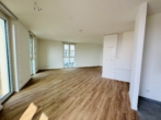 Charmante Wohnung mit großzügigen Balkon im beleibten Bayrischen Viertel! - Wohnen/Küche
