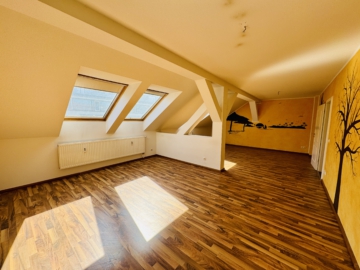 Bezugsfreie Eigentumswohnung in zentraler Lage von Berlin-Köpenick !, 12557 Berlin, Etagenwohnung