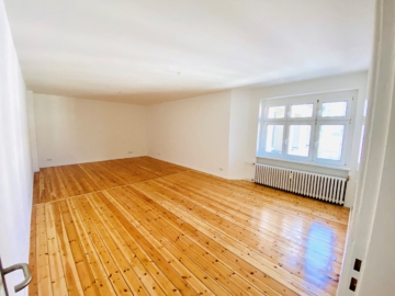 Charmante Altbauwohnung in ruhiger Lage am Los-Angeles-Platz!*NUR SCHRIFTLICHE ANFRAGEN!*, 10789 Berlin, Etagenwohnung
