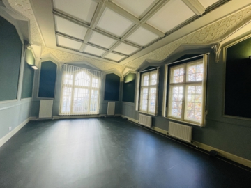 Ihr neuer Standort in Berlin-Weißensee – komplettes Gewerbehaus zur Miete, 13086 Berlin, Bürohaus