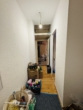 Bezugsfreies Wohnungspaket! Hochparterre- + Souterrainwohnung! *Teilweise Sanierungsbedürftig* - Flur HP Wohnung