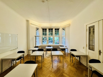 Zentral & gefragt:Büro-/Praxiseinheit im Erdgeschoss am Rüdesheimer Platz!, 14197 Berlin, Bürohaus