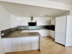 Exklusive Dachgeschosswohnung mit großer Terrasse & Blick über Berlin inkl. 2 PKW-Stellplätzen - Offene Küche