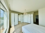 Exklusive Dachgeschosswohnung mit großer Terrasse & Blick über Berlin inkl. 2 PKW-Stellplätzen - Zimmer 3