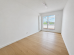 Exklusive Dachgeschosswohnung mit großer Terrasse & Blick über Berlin inkl. 2 PKW-Stellplätzen - Zimmer 1