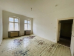 Sanierungsbedürftige Single Altbauwohnung nahe Kiehlufer! - Zimmer