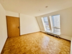 Helle Dachgeschosswohnung nahe Los-Angeles-Platz! *Anfragen ausschließlich SCHRIFTLICH* - Zimmer 3