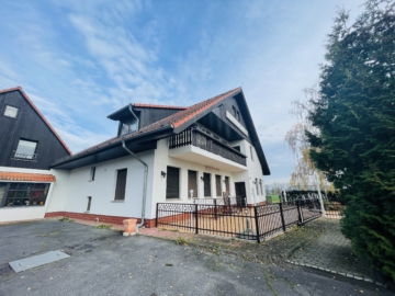 Geräumige Gastronomieeinheit inklusive Parkplätzen und großer Terrasse in Berlin-Schönefeld!, 12529 Schönefeld, Restaurant