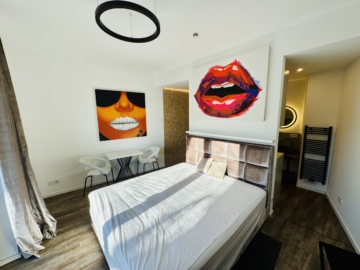 MÖBLIERTES Single-Apartment nahe Kurfürstendamm! FURNISHED Single-Apartment near KU-DAMM!, 14193 Berlin, Etagenwohnung