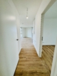 Charmante und Helle Wohnung mit großem Sonnenbalkon im Erstbezug! - Flur