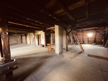 Jetzt ausbauen: DACHGESCHOSSROHLING mit Baugenehmigung für 2 Wohnungen!, 13086 Berlin, Dachgeschosswohnung