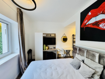 MÖBLIERTES Single-Apartment nahe Kurfürstendamm!, 14193 Berlin, Etagenwohnung
