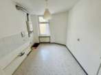 Wohnen mit Flair: Altbau im lebendigen Akazienkiez! *KEINE ANRUFE | NUR SCHRIFTLICHE ANFRAGEN* - Küche